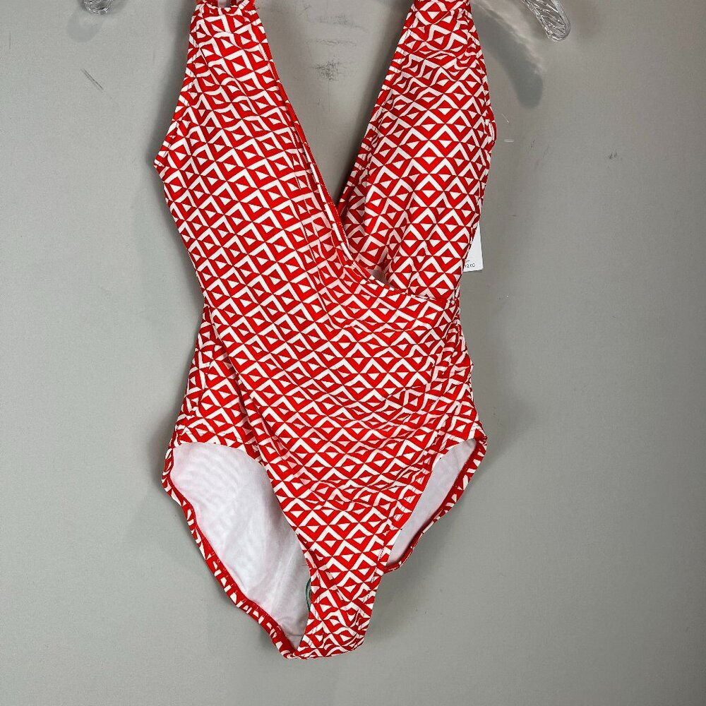 Women's 1 pc Size 10 Swimsuit Carmen Marc Valvo, NWT